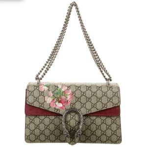 Gucci Small Dionysus GG Supreme Shoulder Bag